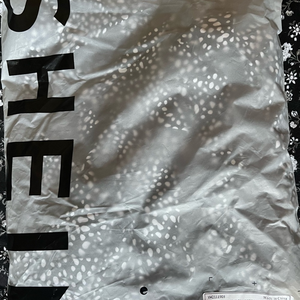 SHEIN Black and White Butterfly Sleeve Polka Dot Romper - Picture 11 of 11